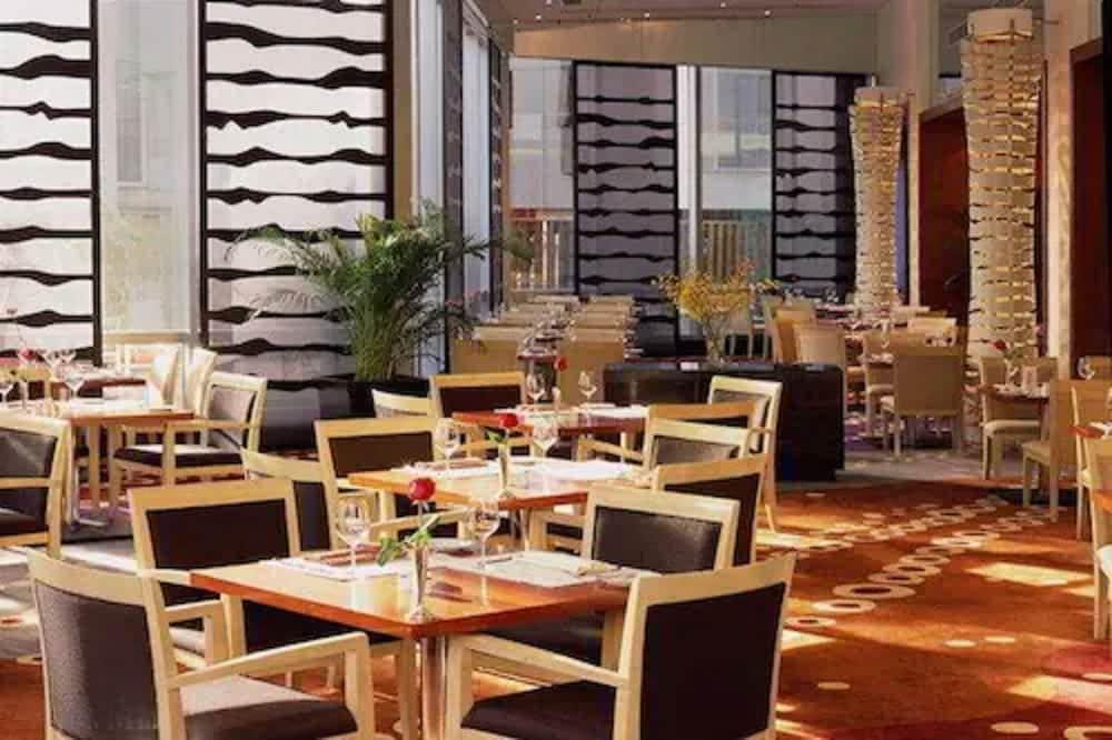 Hotel New Century